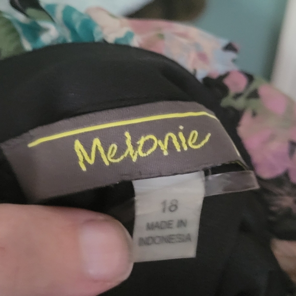 Melonie T Womens black floral dress size 18 #12 - Picture 4 of 5